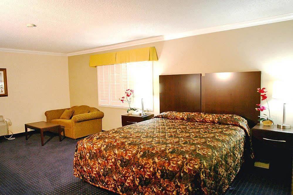 Motel 6 Van Nuys Burbank Zewnętrze zdjęcie